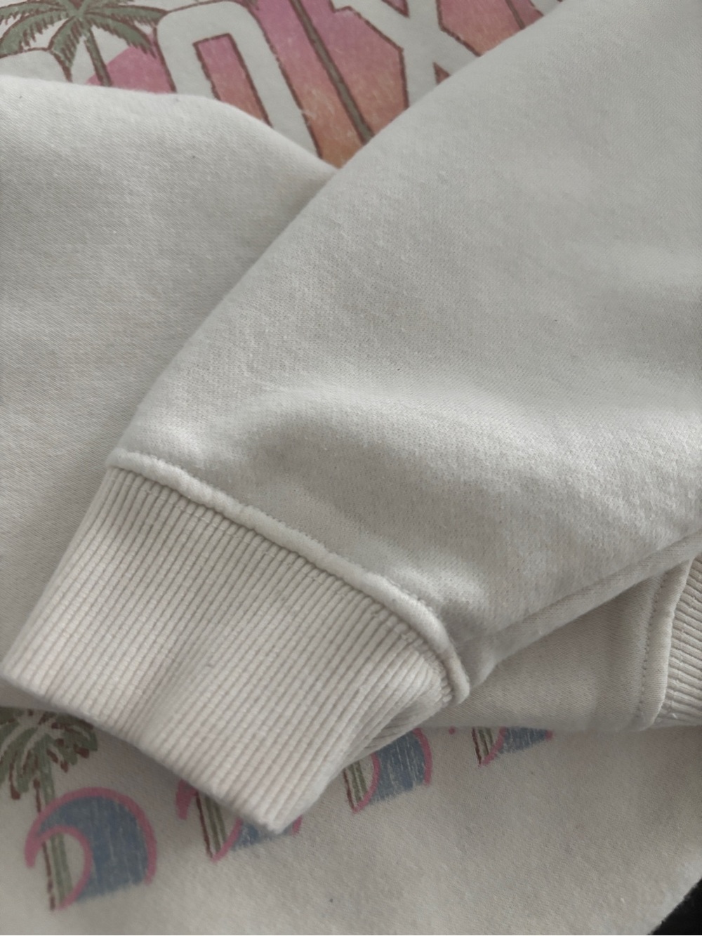 Roxy White Crewneck Over sized Sweatshirt Pastel Sunset Palm and Wave Graphic - Picture 4 of 5